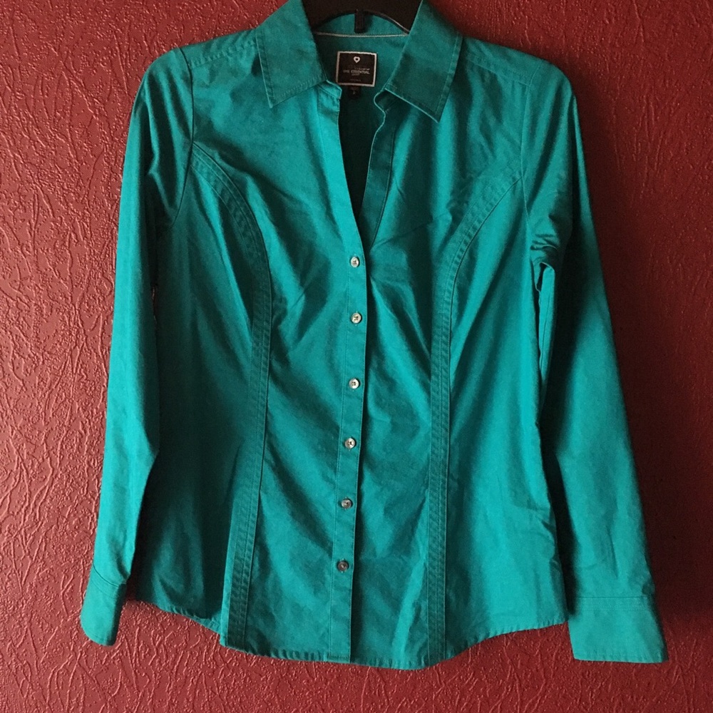 EXPRESS Special Edition 2014 The Essential Shirt!